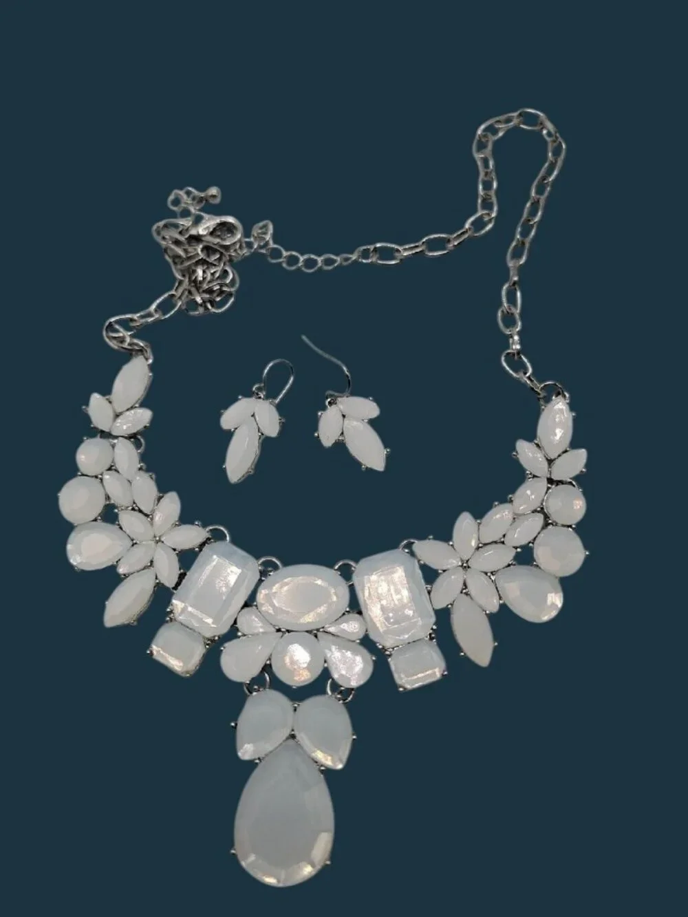 Charming Charlie White Opal Glass Statement Bib Necklace Earring Set Silvertone